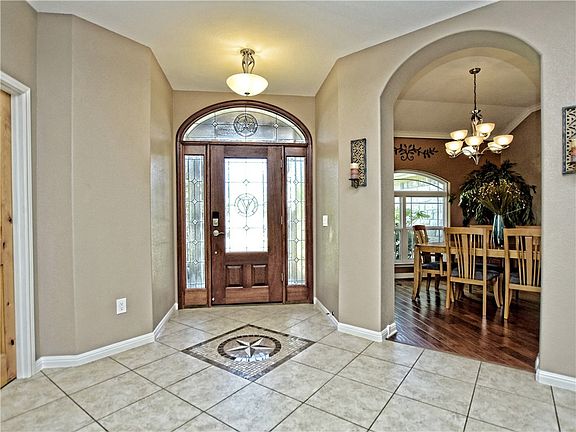 3rd image of 1027 County Road 284