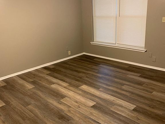 2nd image of 6020 Santa Fe Trl