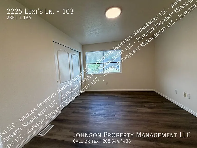 2225 Lexis Ln #103 — Photo 6