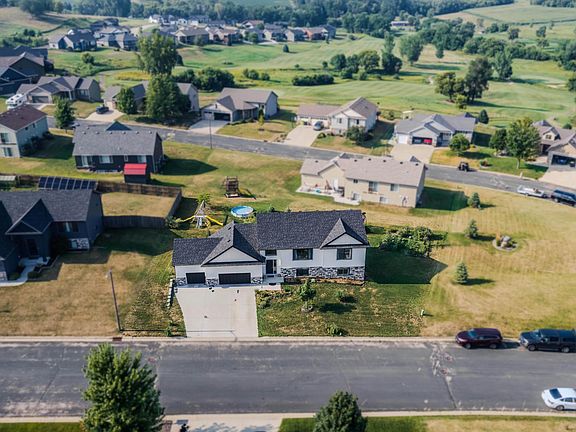 3rd image of 856 Golf View Ave