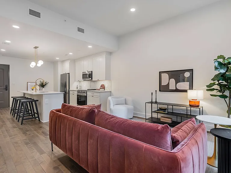 Mercantile Apartments — Photo 46