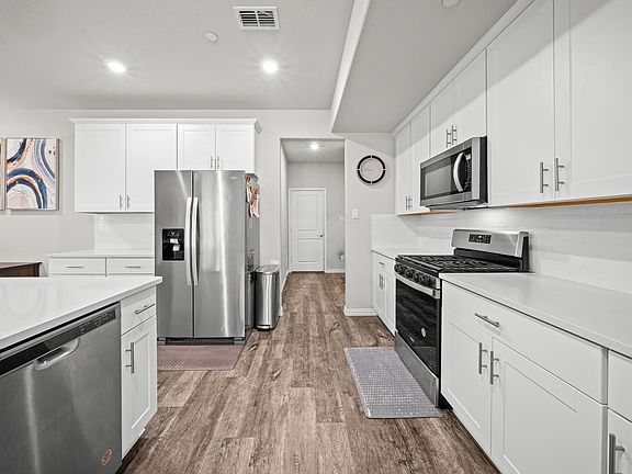 3rd image of 4129 Bullwhip Creek Ln