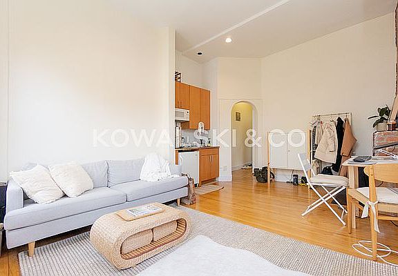 3rd image of 55 Morton St APT 3G