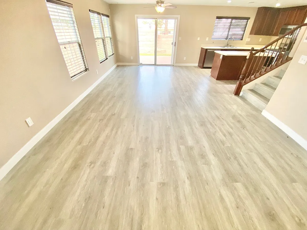 Building Photo - 1060 Paradise Coach Dr