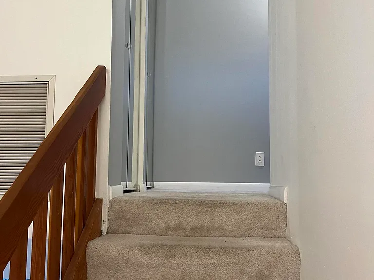 3648 Victoria Dr — Photo 11