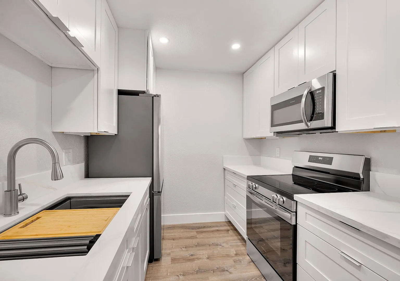 Fully Renovated 2-Bedroom Condo - Everything is NEW! — Photo 1