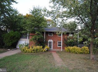 1201 Terrylynn Ct, Herndon, VA 20170