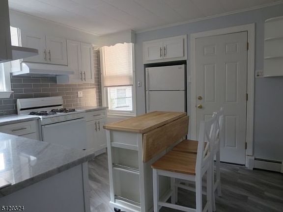 3rd image of 83 Valley Way #1
