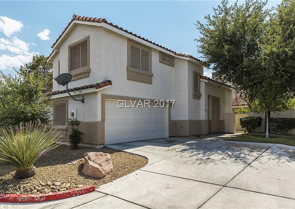 Front Exterior/Drive way-Detached Home