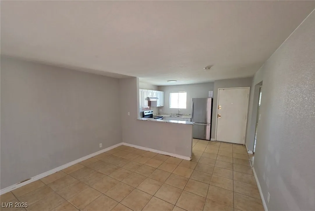 2 bed, 2.0 bath, 862 sqft, $1,100 — Photo 4