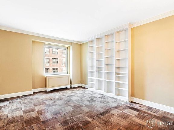 4th image of 60 Sutton Pl S #14BN