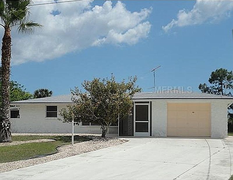 1st image of 400 Monza Ave