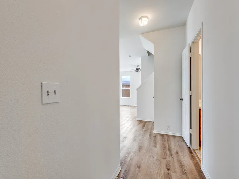 10716 Astor Dr — Photo 24