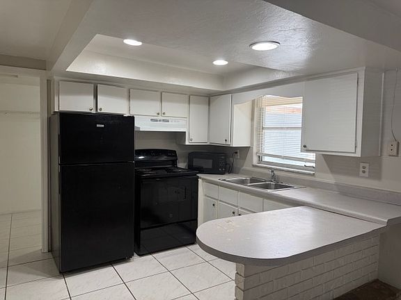 2nd image of 2616 Harmony Ave