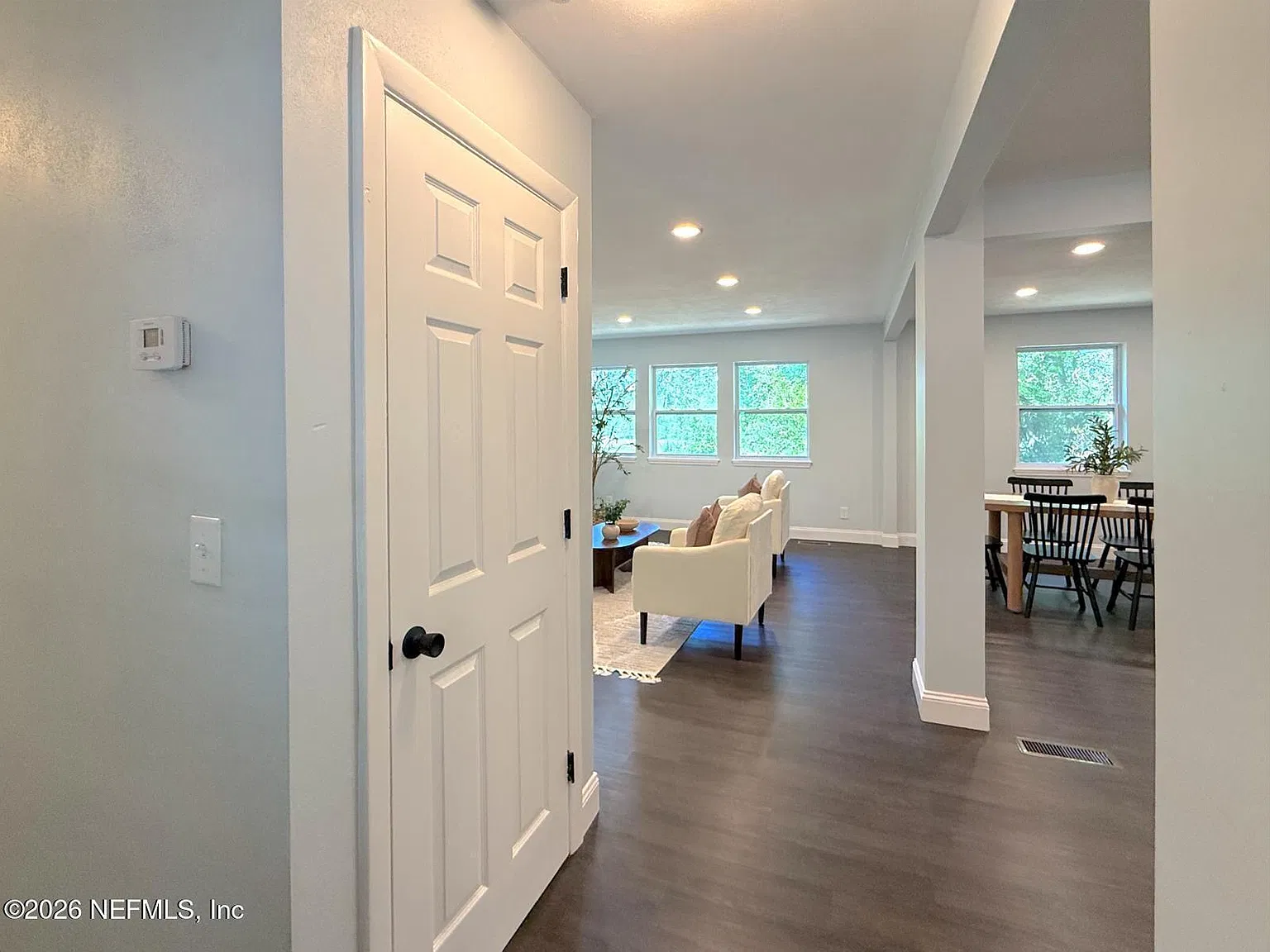3 bed, 3.0 bath, 2026 sqft, $2,100 — Photo 3