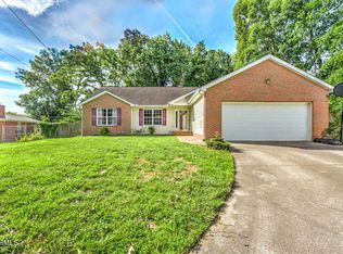 5614 Scenic Ridge Rd, Knoxville, TN 37912
