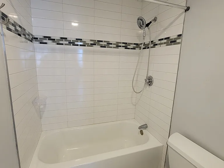 7 Gibbs St #7 — Photo 13