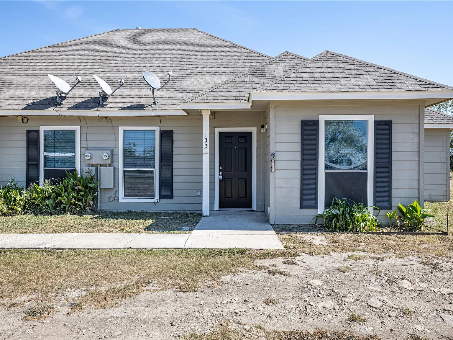3 bed, 1062 sqft, $1,450 — Photo 3