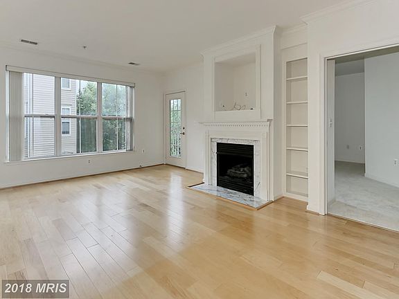 5th image of 5108 Donovan Dr APT 304