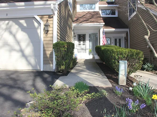 3 Calgery Ln, Bedminster, NJ 07921