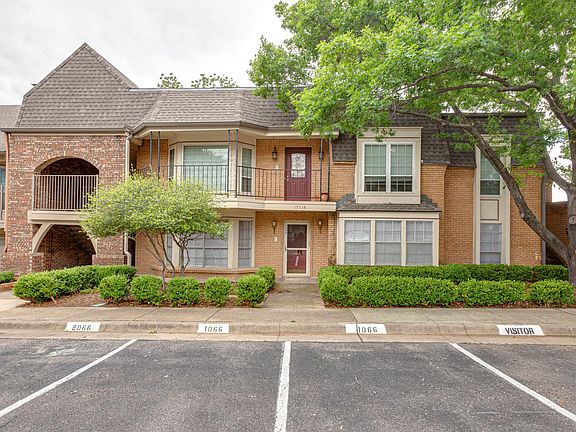 2nd image of 15938 Stillwood St APT 1066