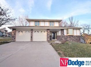 7218 Monroe Cir, Ralston, NE 68127