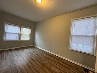7736 S Champlain Ave — Photo 4