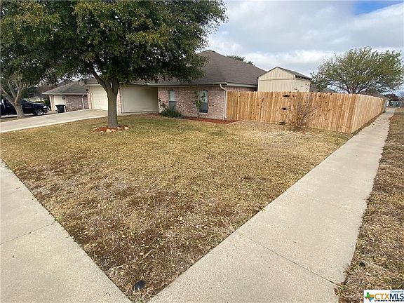 3rd image of 2601 Littlewood Dr