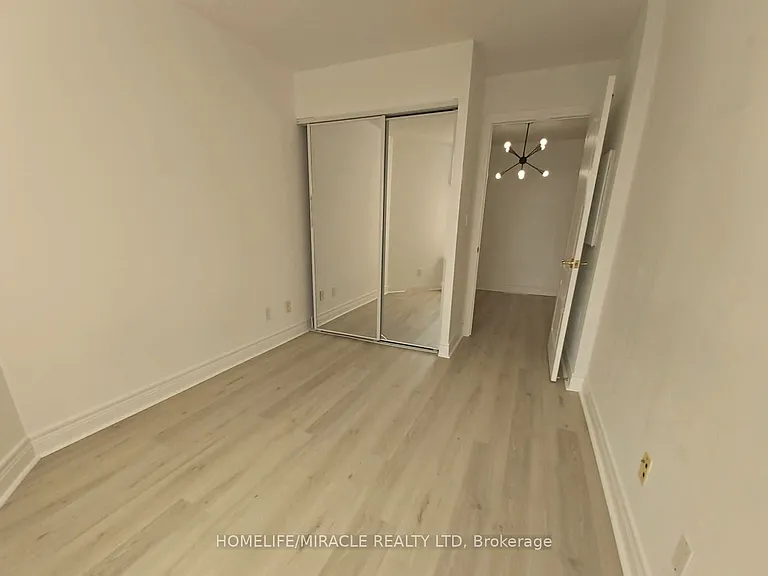5418 Yonge St #1101 — Photo 25