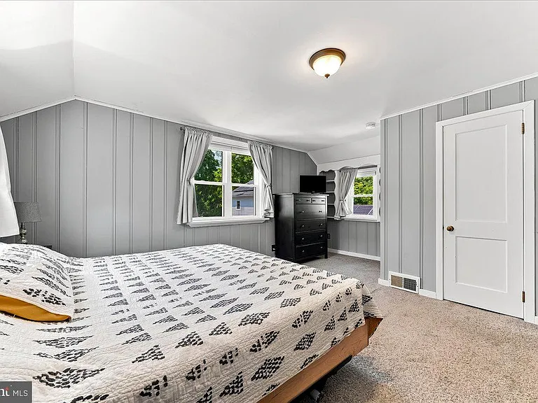 416 Valley View Rd — Photo 22