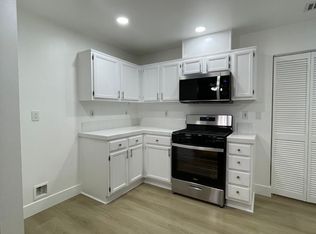 271 Laurel Ave APT B, Brea, CA 92821