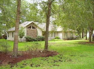 805 Riverview Dr W, Saint Marys, GA 31558