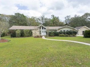 8720 Thunderbird Dr, Pensacola, FL 32514