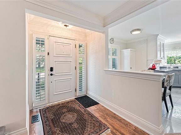 3rd image of 380 Watson Ave