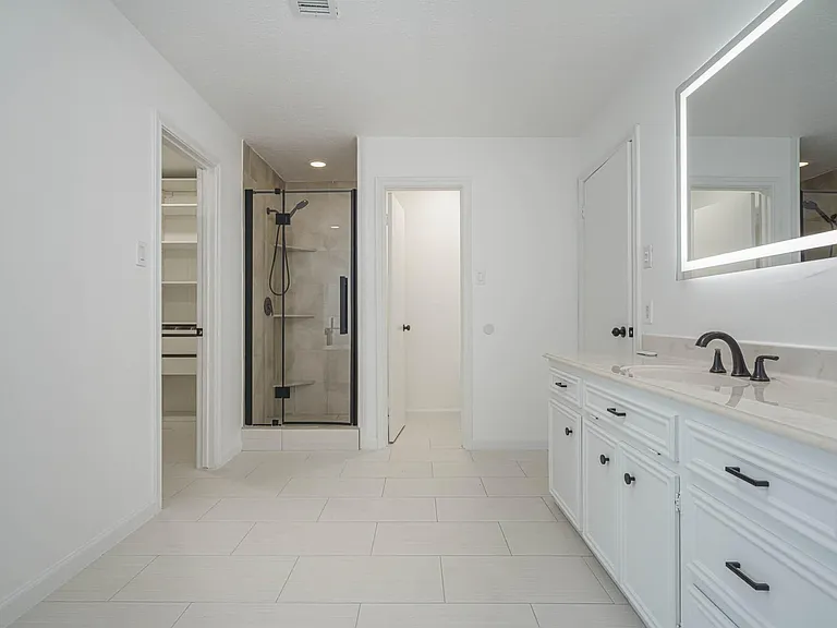 2287 Woodland Springs St — Photo 14