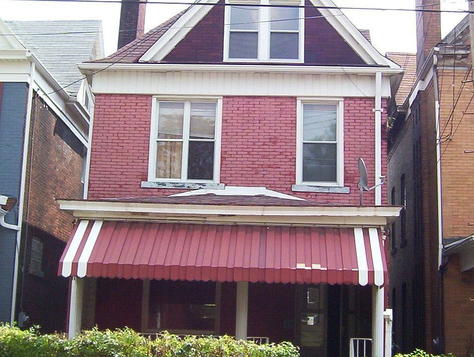 Brick 3-bedroom
