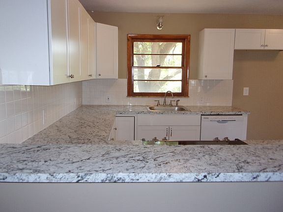 Completely renovated kitchen