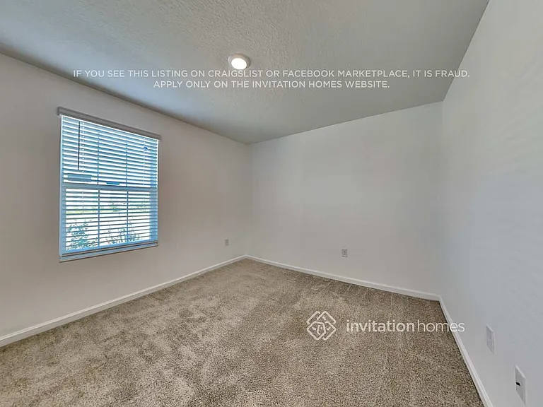 1074 Caitlin Loop — Photo 11