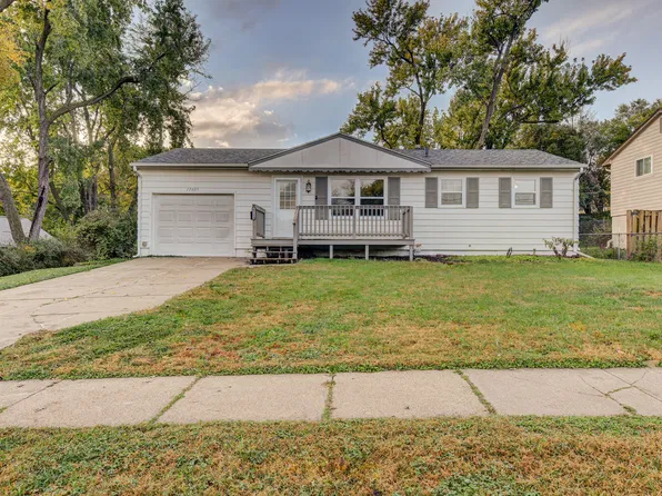 12605 C St, Omaha, NE 68144