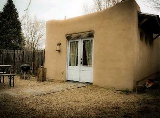 435 Trujillo Ln, Taos, NM 87571