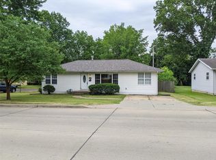 2306 E Main St, Belleville, IL 62221