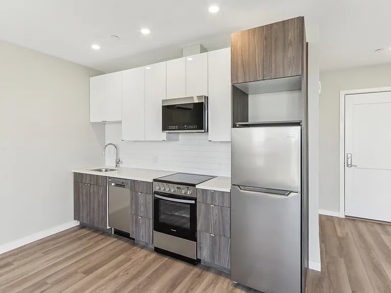 The Frances at Ashmont Flats — Photo 44