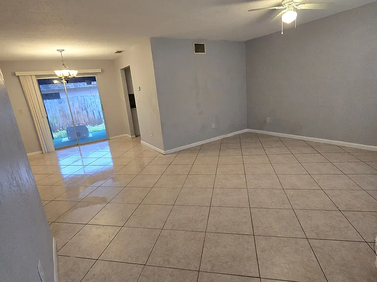 3413 Sherwood Dr #B — Photo 6