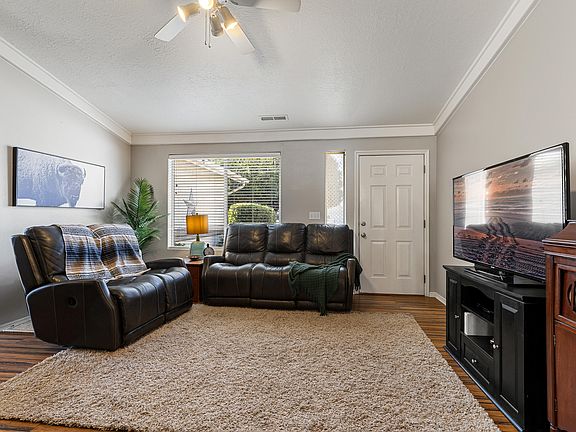 4th image of 710 S Indian Hills Dr Unit 72