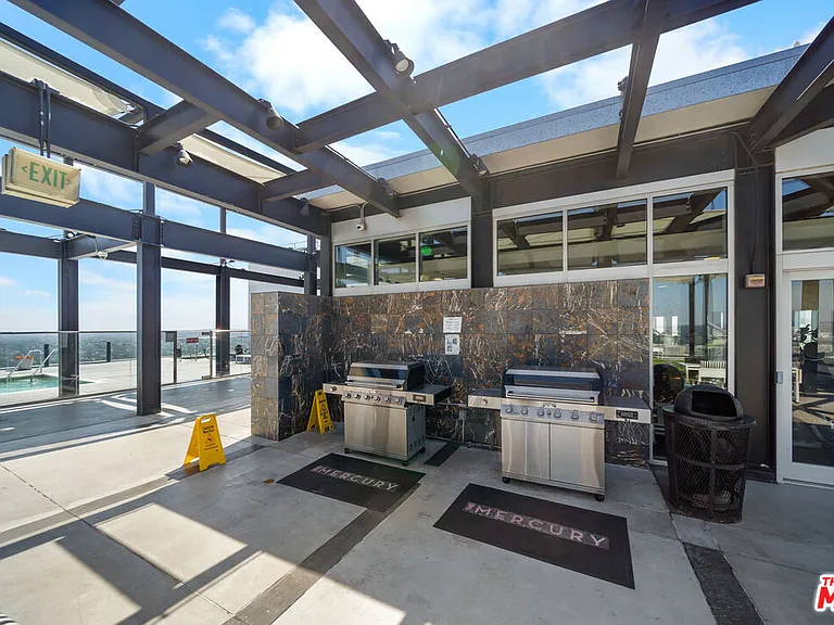 3810 Wilshire Blvd #2003 — Photo 10