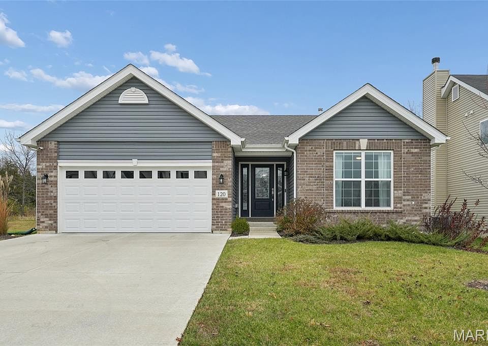 1st image of 120 Dark Horse Ct