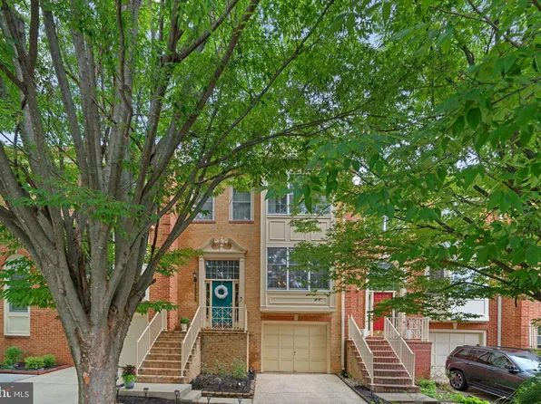 10023 Sterling Ter, Rockville, MD 20850