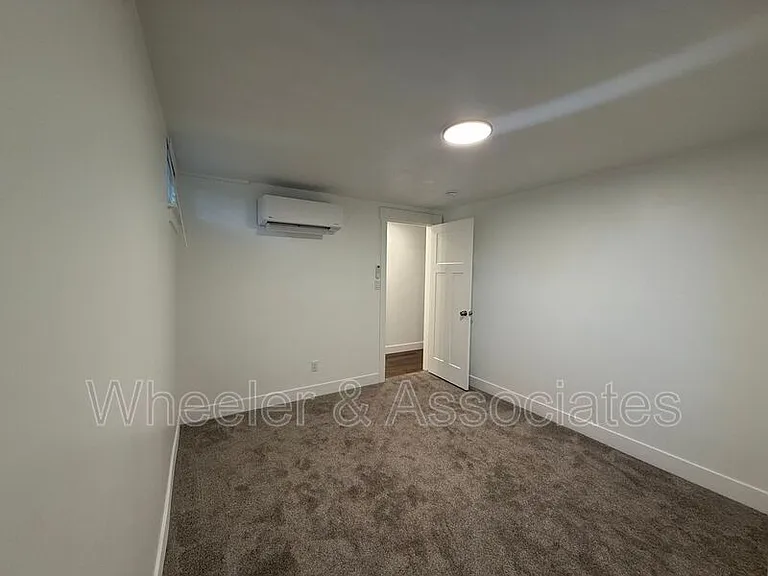 3714-3718 Brinker Ave — Photo 16
