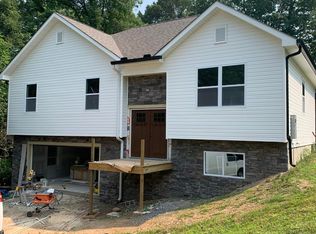 411 Hawkwood Ct, Hixson, TN 37343