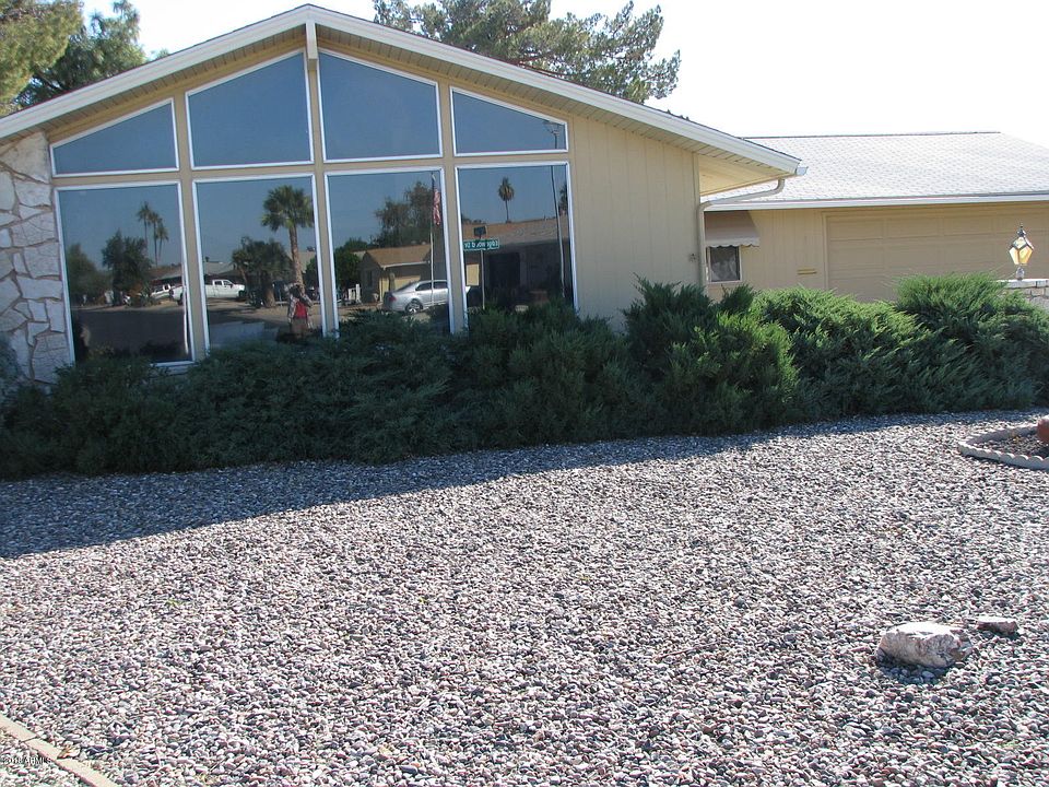 1st image of 10923 W Edgewood Dr